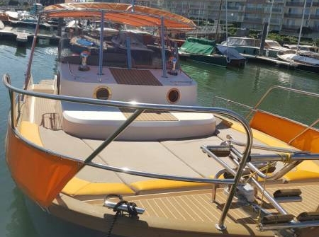 venez explorer les alentours du bassin d'Arcachon avec votre skipper qui vous accompagnera sur votre Beacher  v 10 croisière homologué 17 personnes